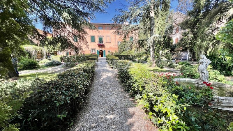 Villa a Pontedera